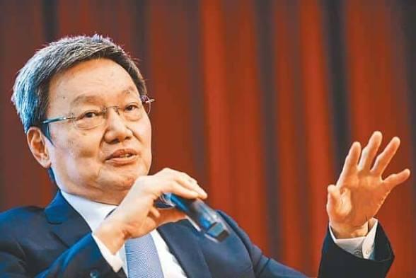 “如果两岸爆发统一战争，台湾必须做到独自支撑至少两个月。”“台湾民众真的该好好问