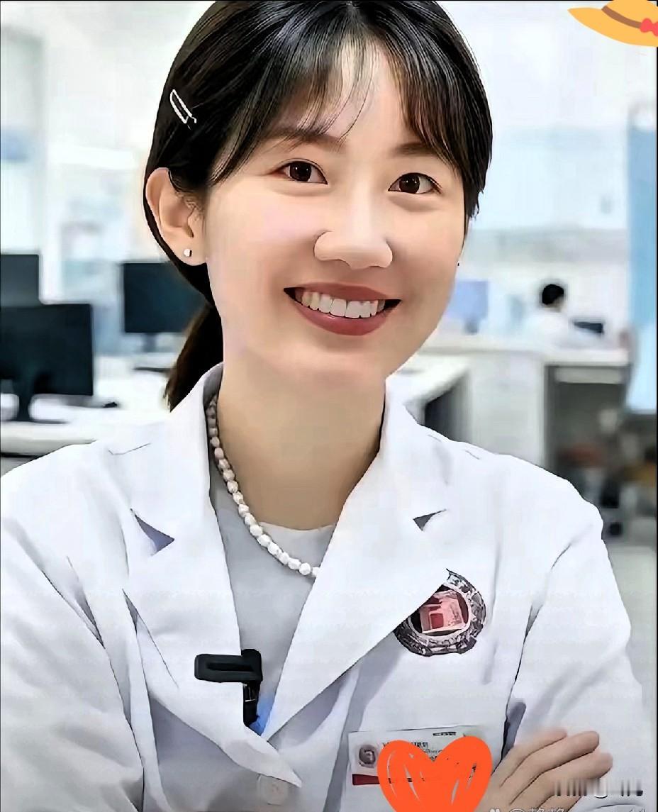 曾琦医生这事儿的舆论反转也太真实了！

从全网骂“知三当三”到不少人替她惋惜，