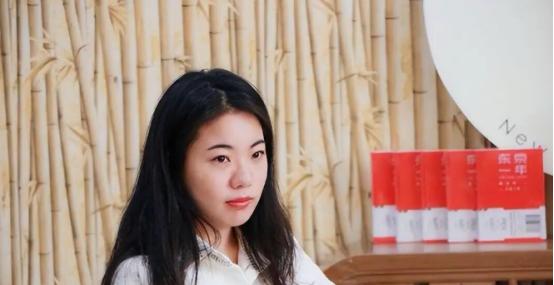 中国人民大学终于撤销了蒋方舟的学位。
 
为什么？因为实在是藏不住了。前期肖鹰举