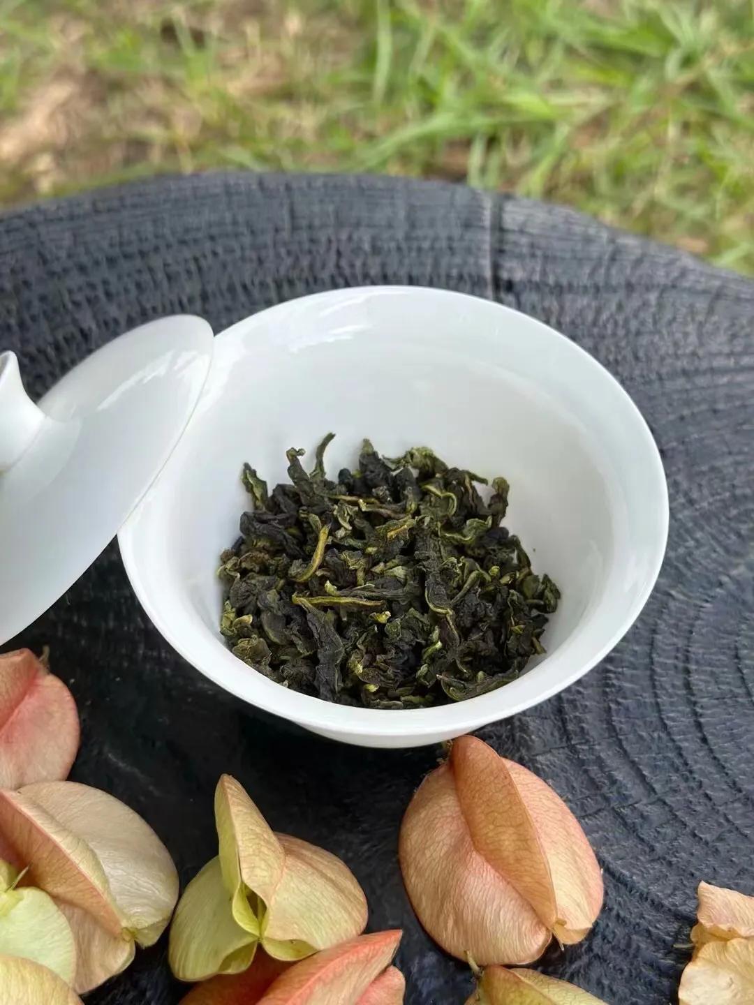 闽南的秋天，不像北方四季分明，它似一首轻柔的慢歌[玫瑰]