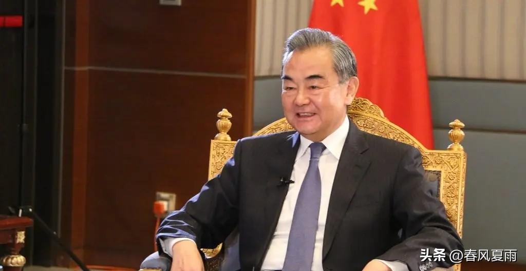 北京时间6月17日，中国外交部长王毅应约和伊朗外长阿拉格齐通话。伊朗当场给到了中