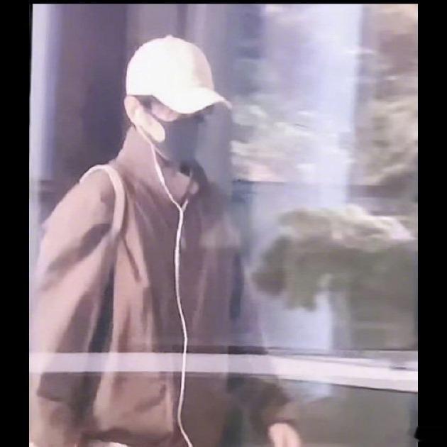 北京大学生电影节 🎭 恭喜肖战获得北京大学生电影节最受欢迎男演员！，90生中第