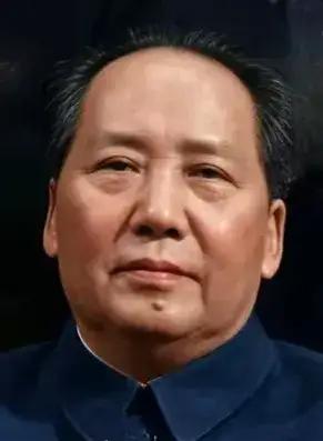 一脸正气，
气宇轩昂，
风度翩翩！