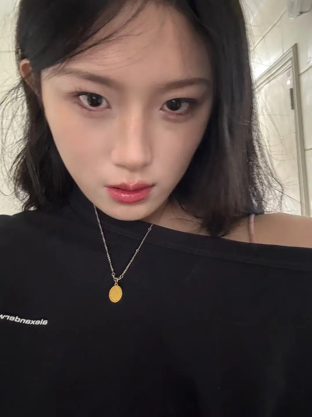 亲爱的 我们不是在斗气吗 你怎么和别人好了