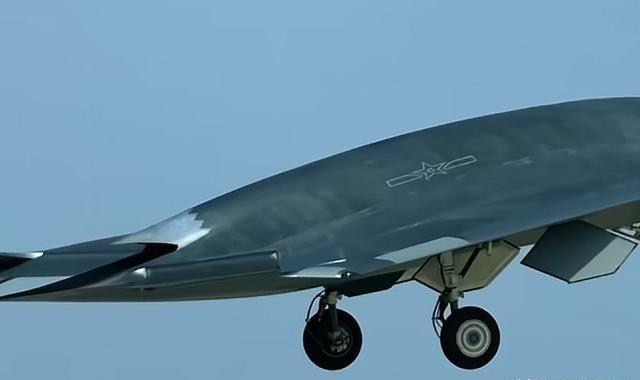 伊拉克想拥核，结果被美国炸了个底朝天；伊朗想拥核，又被美国连锅端；朝鲜想拥核，美