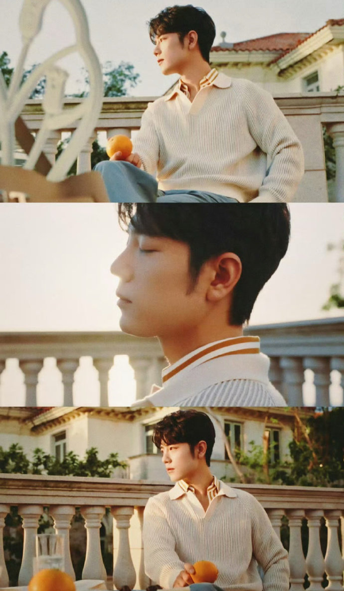 肖战的拍摄时刻 肖战的侧写瞬间 的拍摄时刻来袭，流露自然生动的侧写瞬间，就这个松