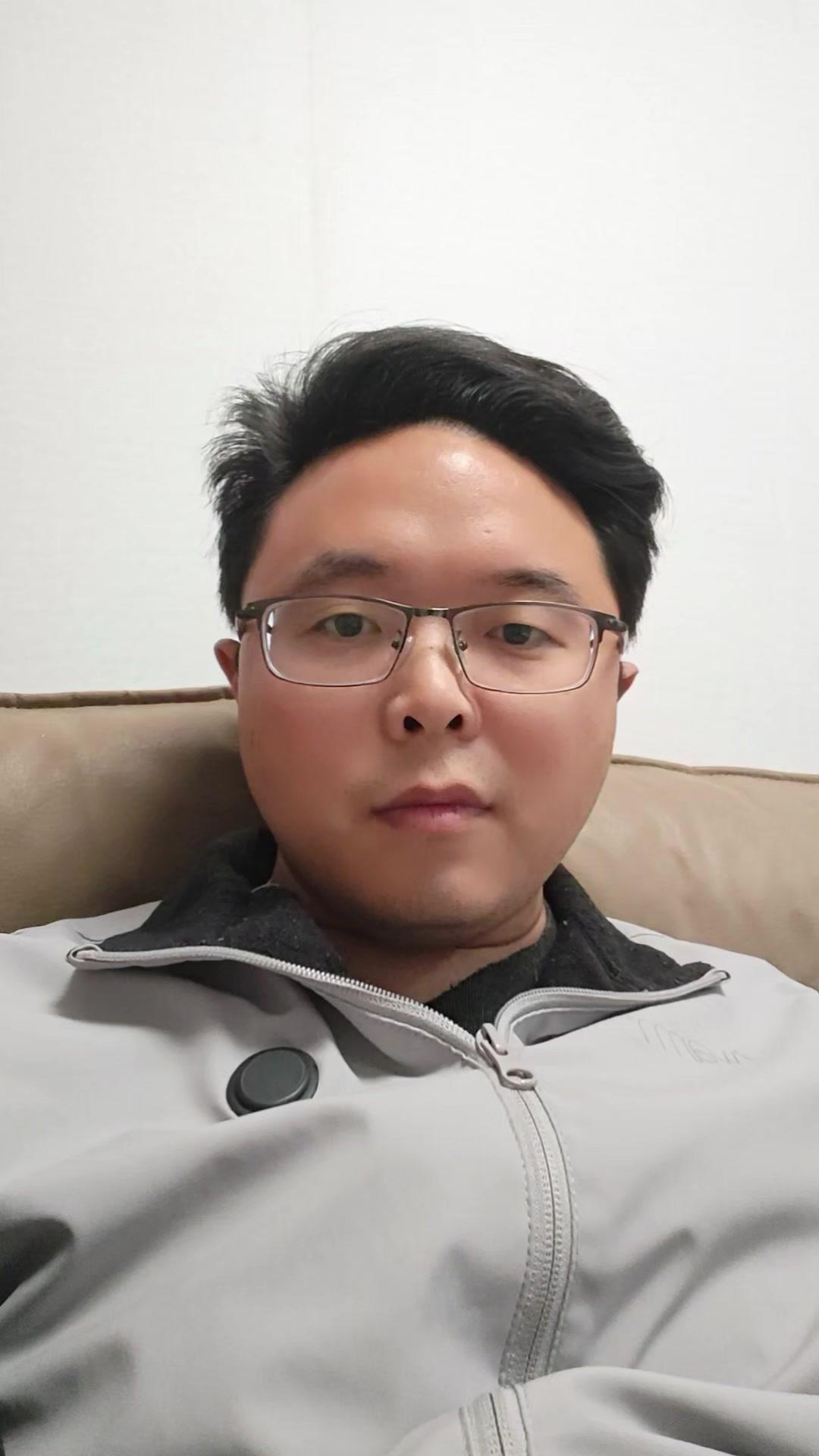 为啥放着英语不学去啃德语？🤔很多人问我为啥不学英语改学德语
其实英语对我来说已