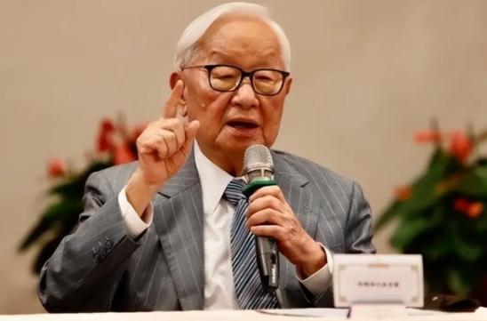 台积电创始人张忠谋毫不客气地表示：中国14亿人口，从来就不缺人才，全送到美国了，