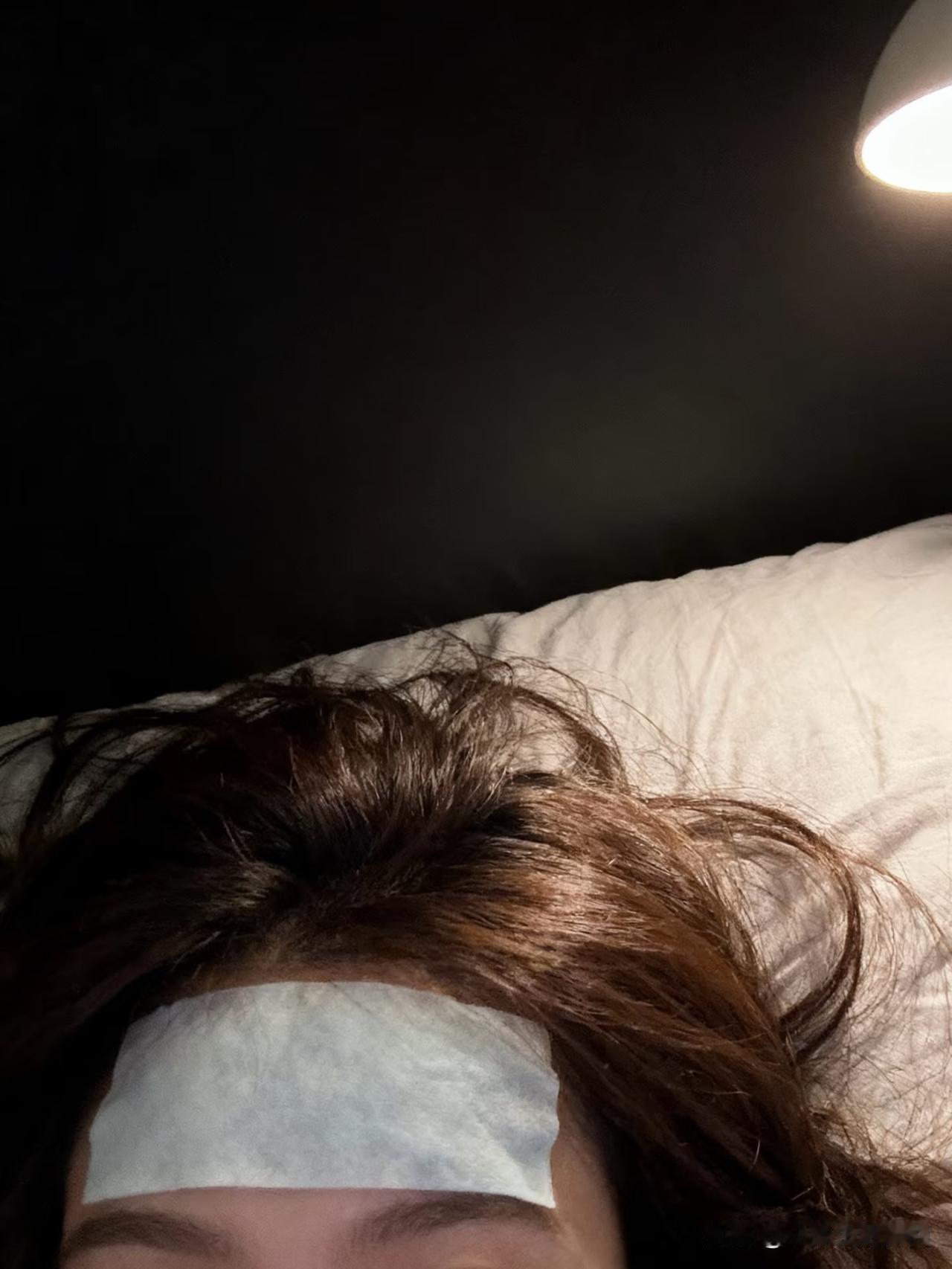 一只羊，两只羊，三只羊……睡不着呢[困]