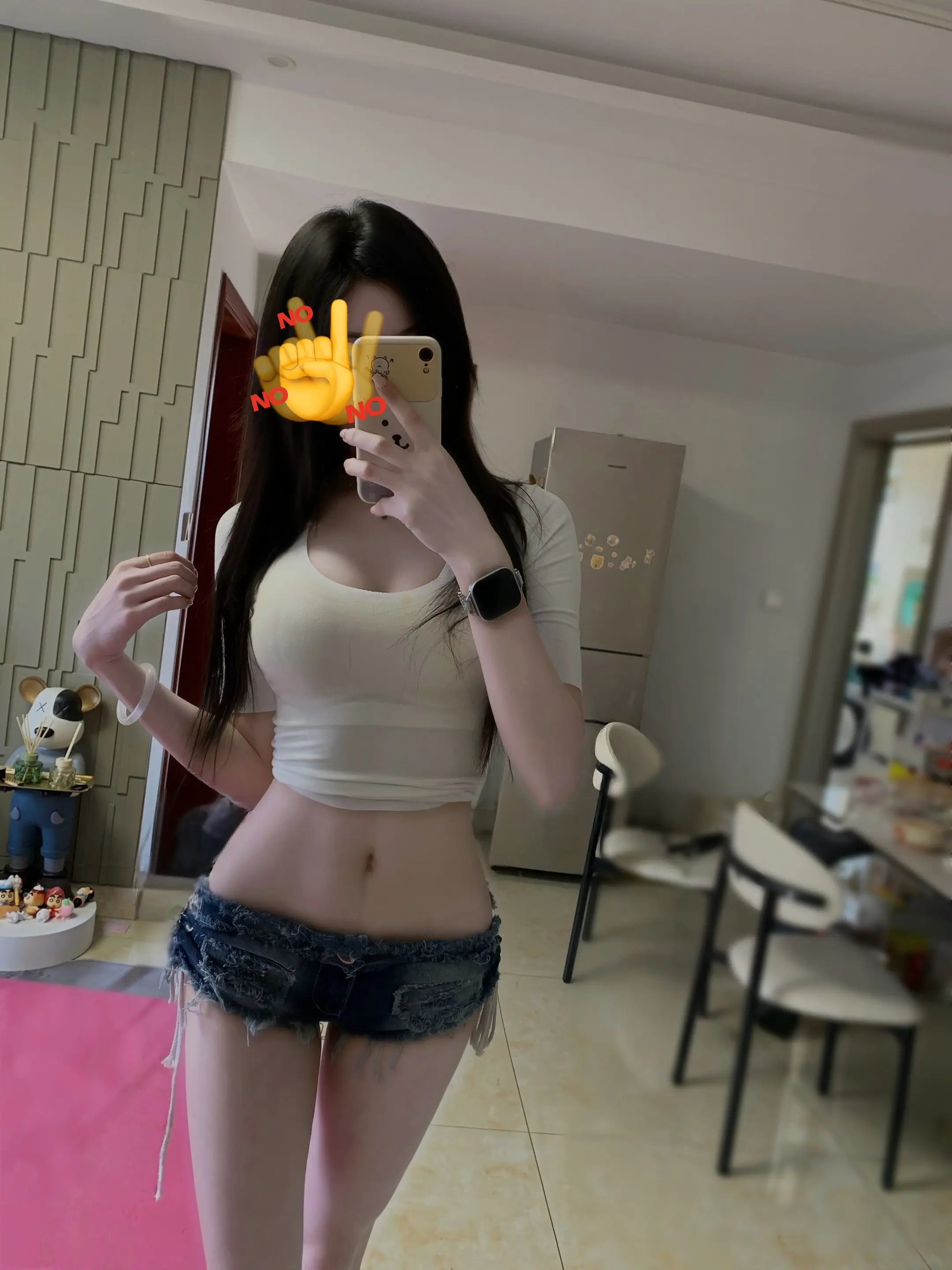 讨厌我的可以站我后面 欣赏我的屁股