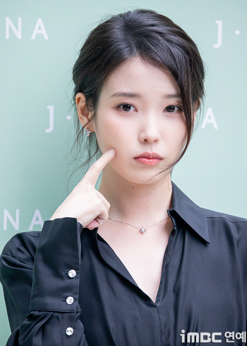 260511 IU X J.estina快闪店活动新闻图姐姐你好萌啊 