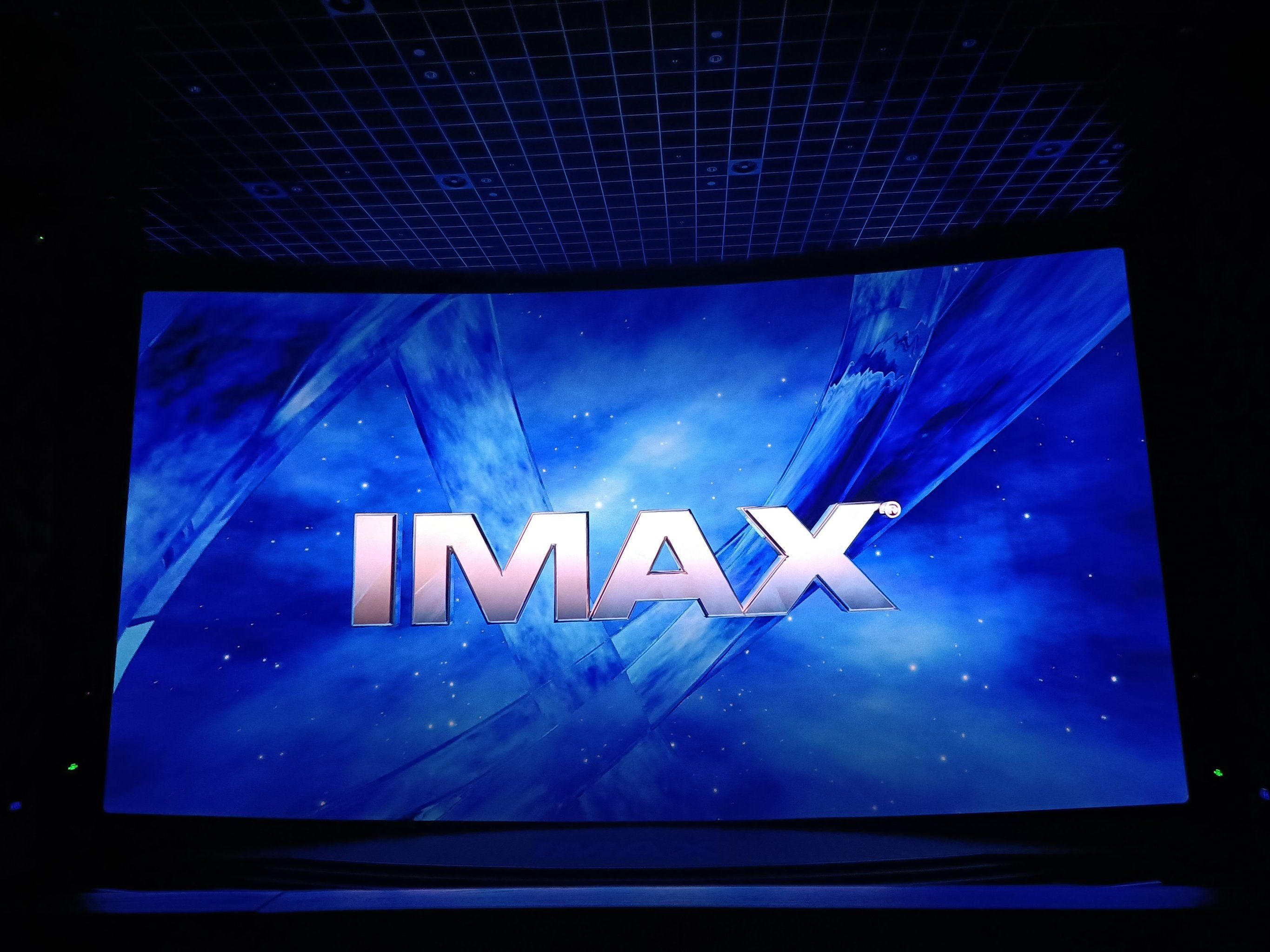 IMAX或将出售公司 根据外媒， IMAX正在探索出售公司的可能性。知情人士透露
