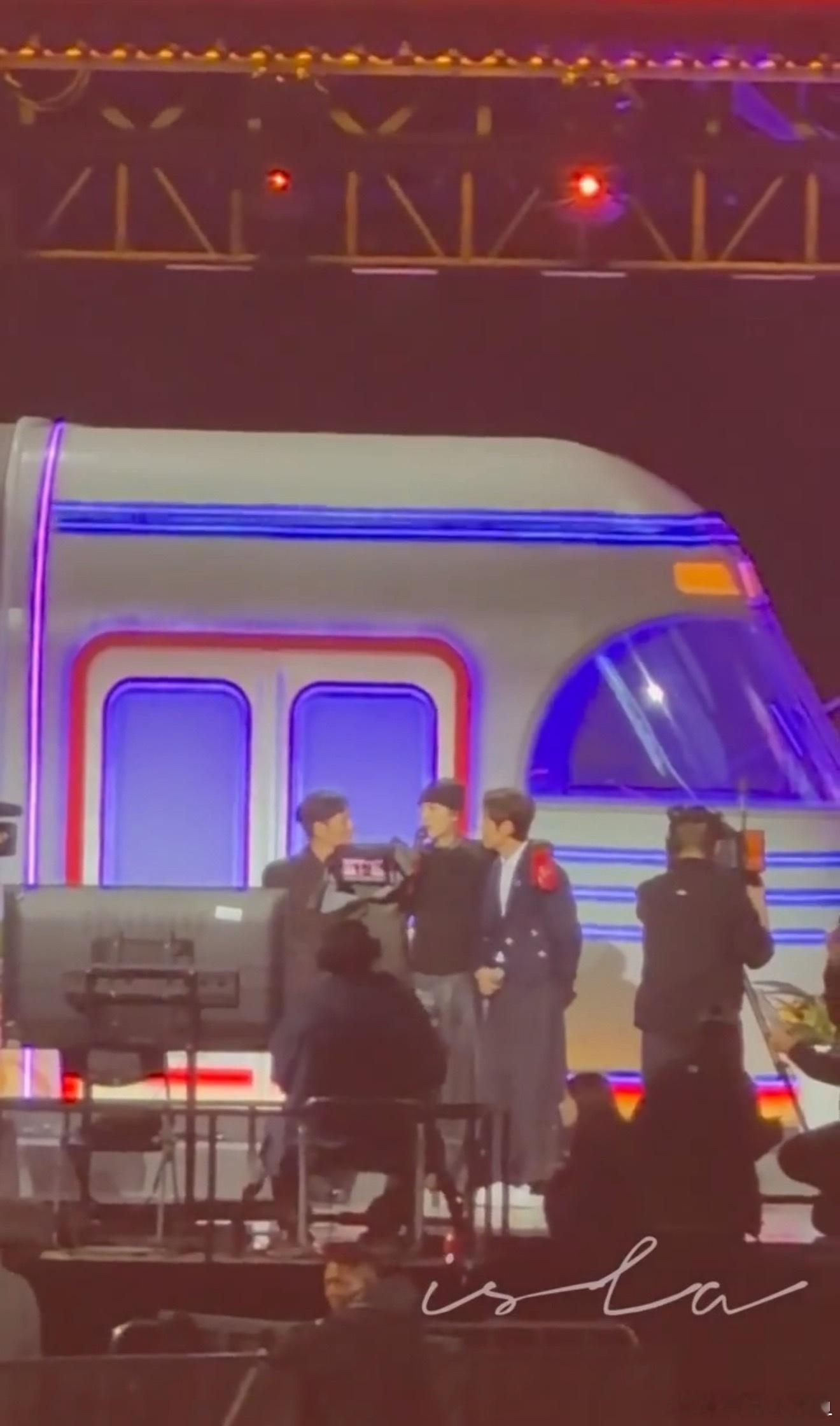 '时代的眼泪'💧何尔萌再次合体 