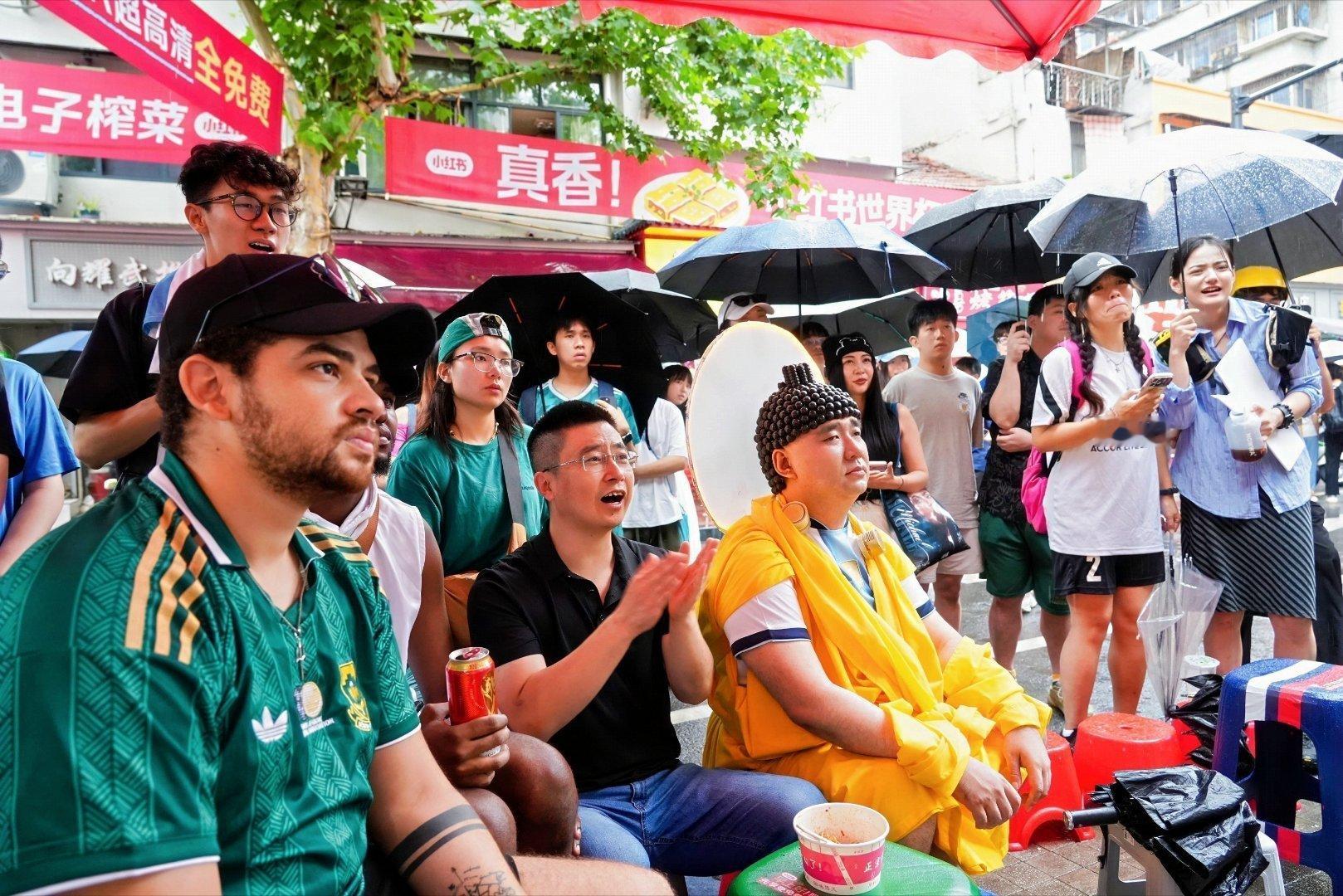 佛得角门将回应被阿根廷淘汰 在山海关路过早的时候听到突然人群欢呼就看到了对梅西那