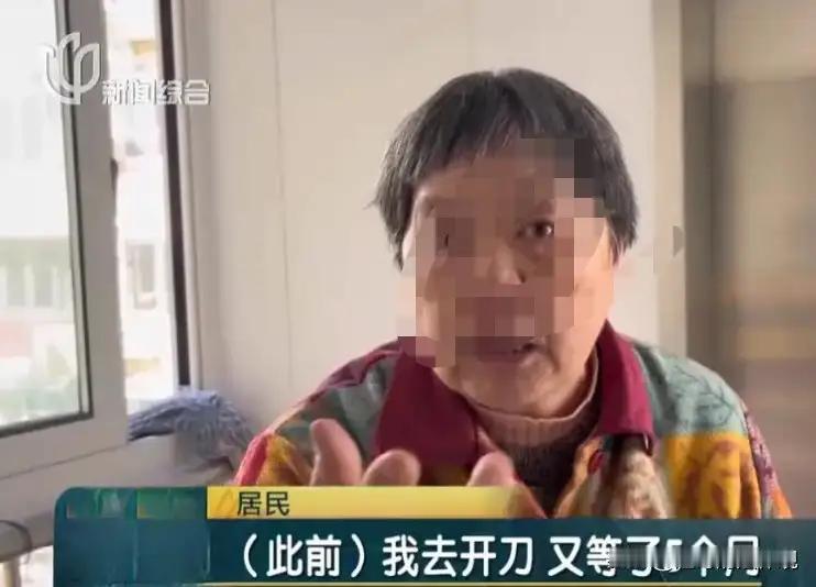 在上海的一角，有一座老旧的小区，岁月如歌，风雨如磐。这里的居民们历经沧桑，却始终