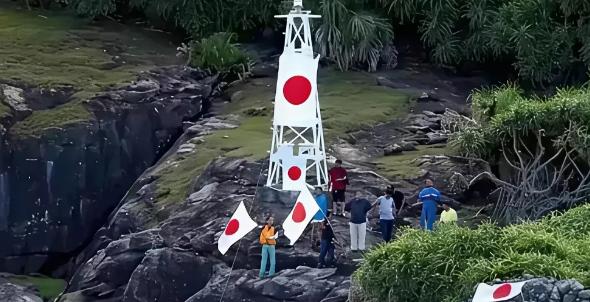 钓鱼岛既然是我们领土，那我们为什么不登岛拆除灯塔呢？

不少朋友都问，钓鱼岛明摆