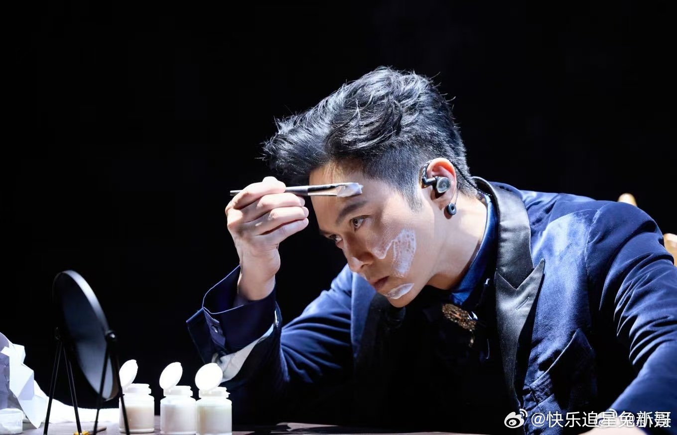 叔圈天菜真是各闯各的 五旬叔圈闯荡太有戏！李乃文玩游戏和塑料袋“死磕”闯祸，张智