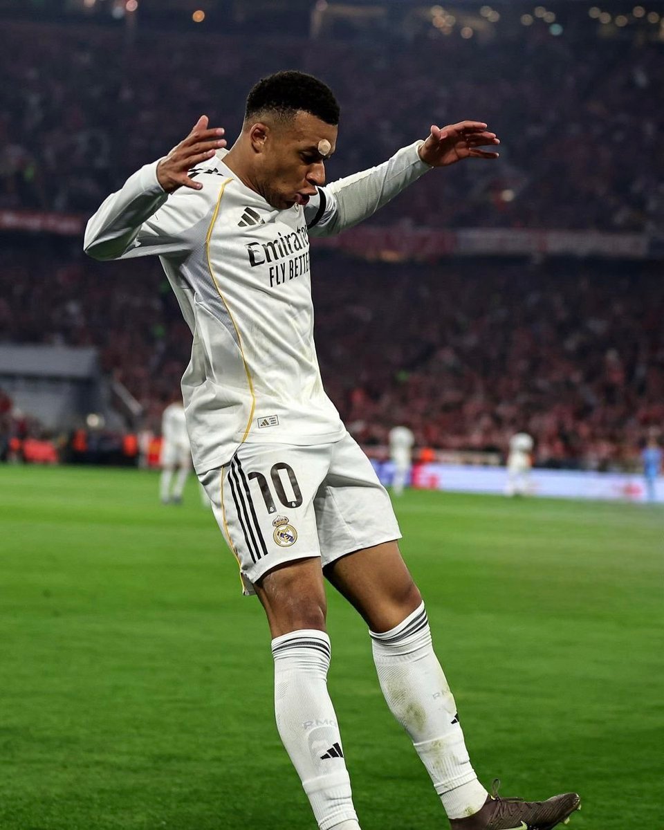 避免回看那年今日的时候全是我骂人的内容还是发点好的吧。My Baby Goat 