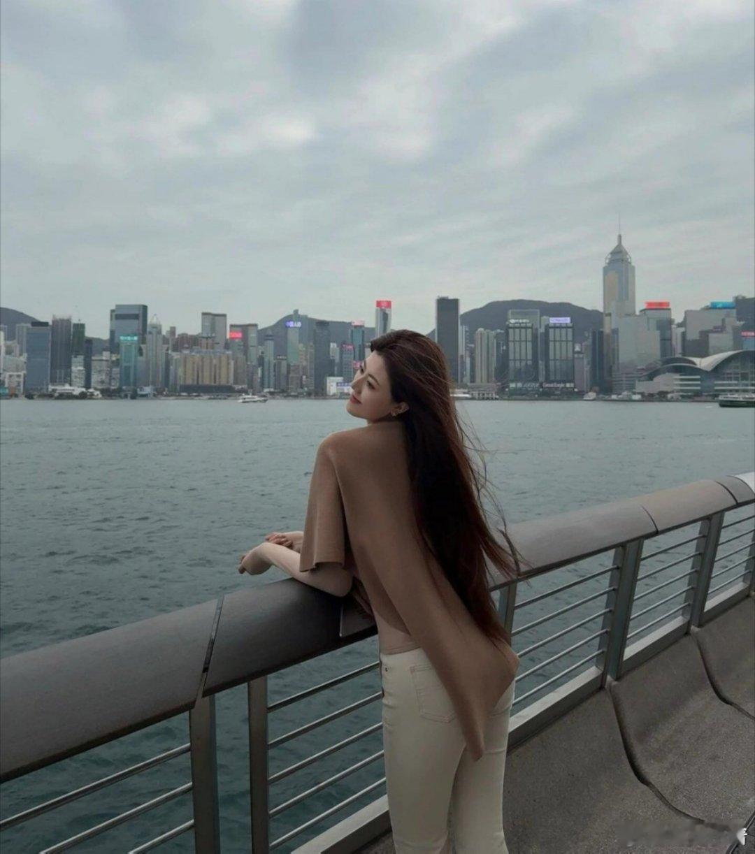 能看出来我有多大吗？ ​​​