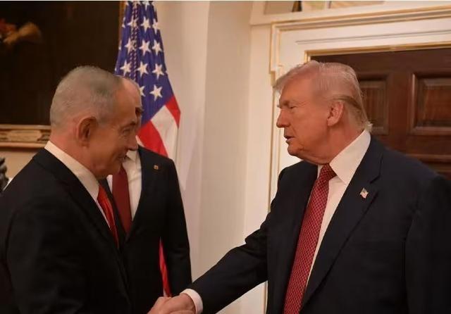 历史经验告诉我们，能够让美军屈服与伊朗签署和平协议的条件只有一个！有人认为。答案