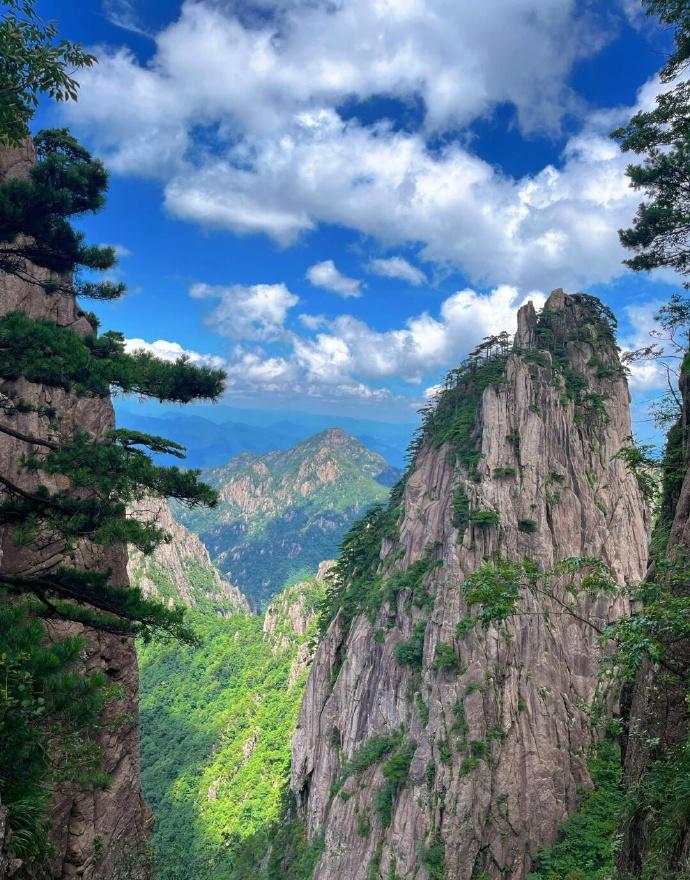 。 冬季防火莫大意【居家“猫冬”谨记用火不离人】12月21日起进入冬至节气，全国