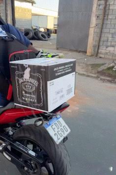 他们这是怎么了？ 