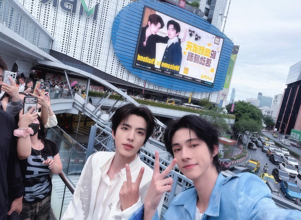 💜💙奥利淑元双人杂志首封 

把爱写出旋律
𝚆𝚛𝚒𝚝𝚎 𝚝𝚑?
