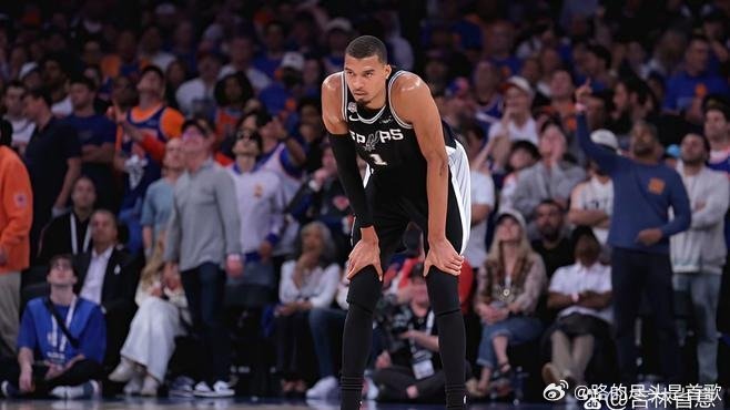 《凌晨速讯NBA重磅消息！狂砸3100万！马刺5大首发曝光，文班迎最强帮手，能夺