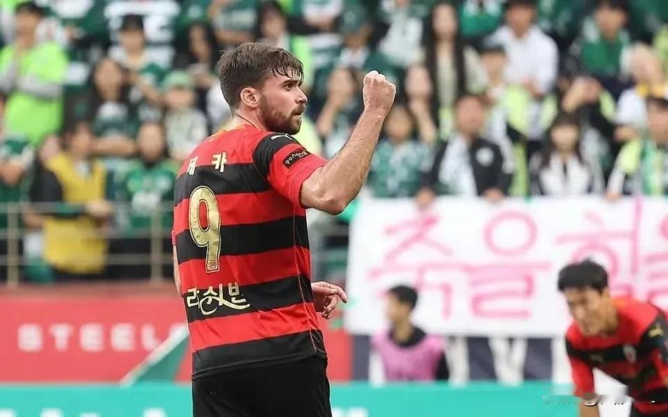 泽卡替身？媒体人又爆泰山队引援惊人消息，说的有板有眼，有理有据。
  泰山新外援