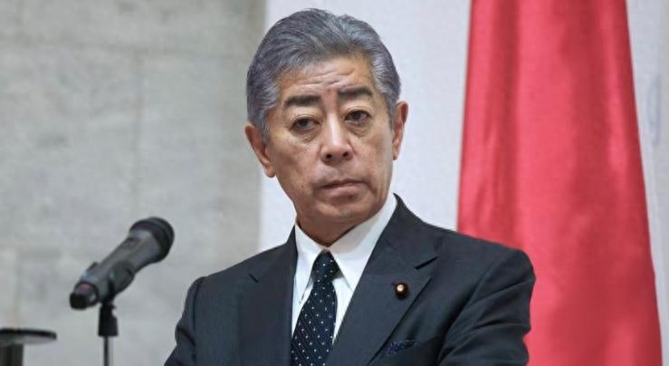 日本政府以为换个人就能把这条线续上，太想当然了。
 
2026年6月8日，日本自