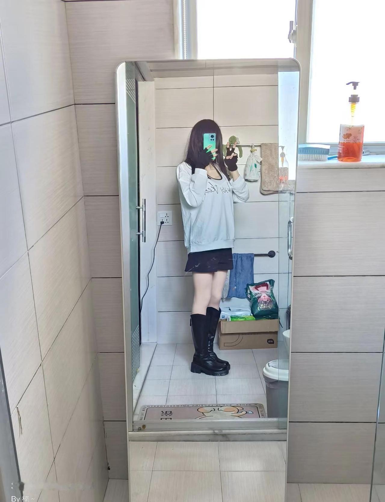 早呐～对镜拍穿搭 全身照 日常