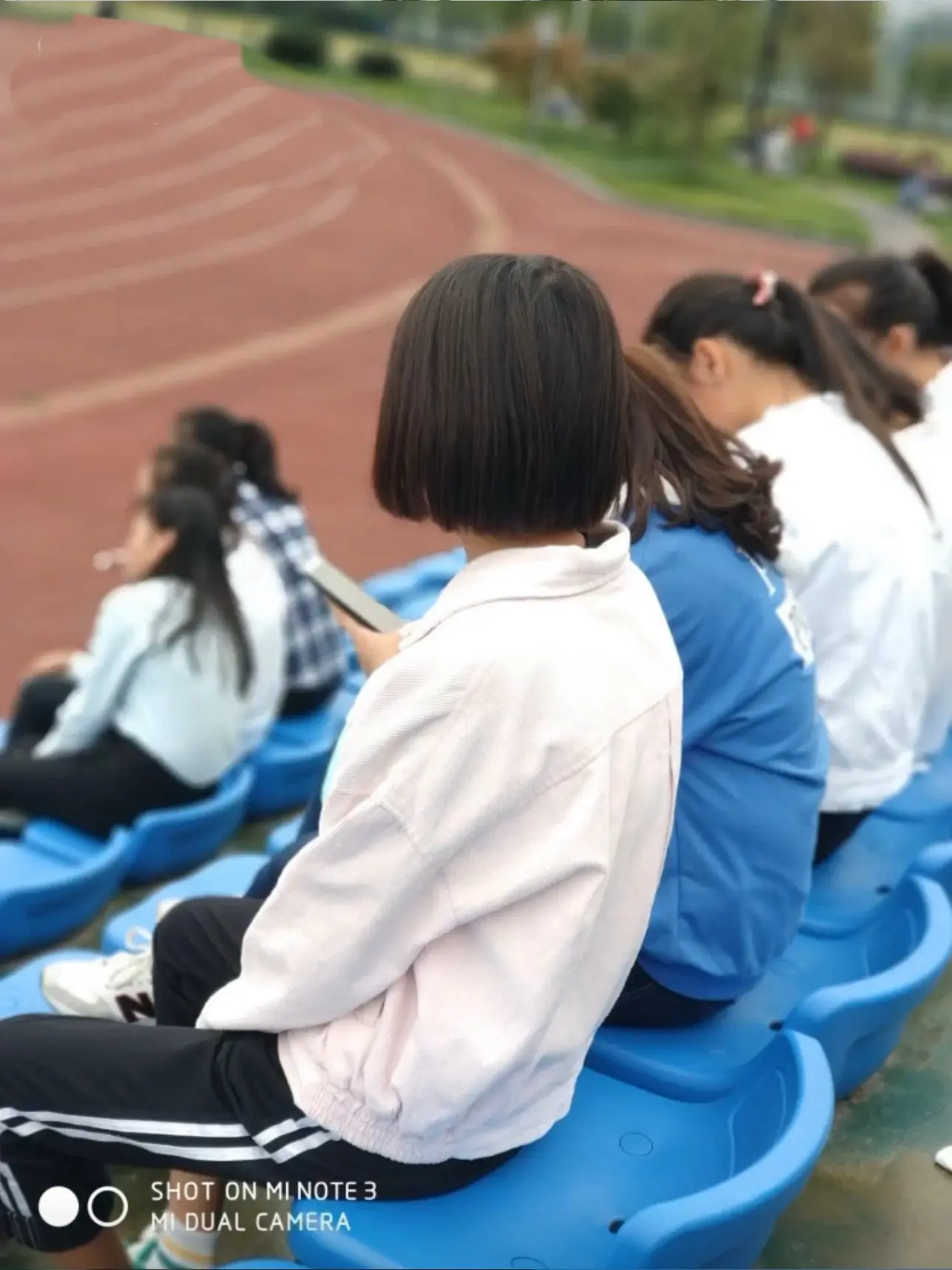 同學 我也是你青春裡淡淡的一筆吗