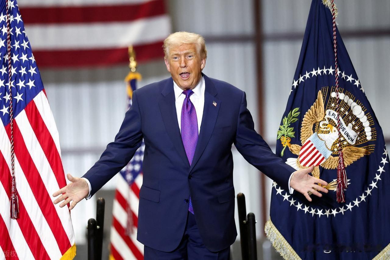 特朗普又爆惊人发言，直言“我是这个世界上最傻的总统”🤯，一句话冲上热搜！

近