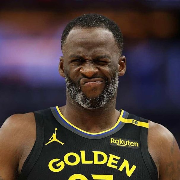 格林在他的播客中分享道：显然，我认为JK一直打得很好。因此，离开首发阵容有点糟糕