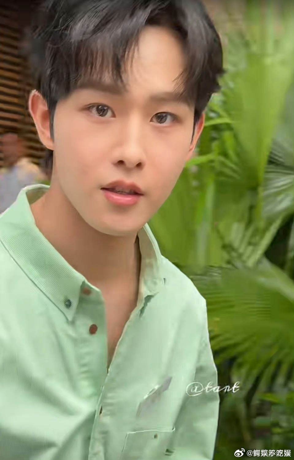 田嘉瑞线下活动生图，怎么感觉老不少，在小四的云之羽里面其实他镜头还蛮惊艳的，出了