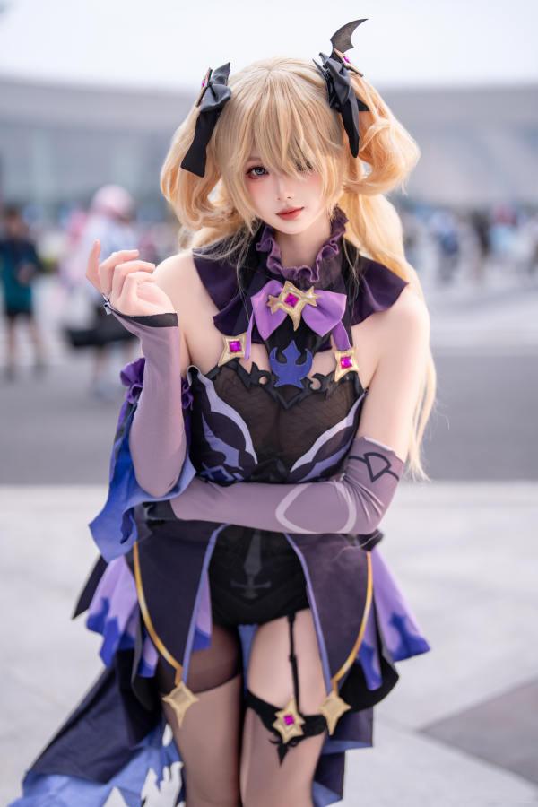 菲谢尔，我乃断罪之皇女……后面忘词啦！#游戏##原神##二次元#