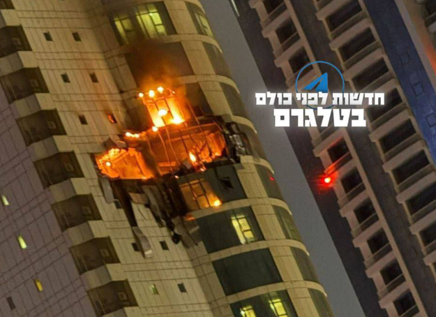 伊朗见证者-136自杀无人机50公斤战斗部的毁伤效果 。 