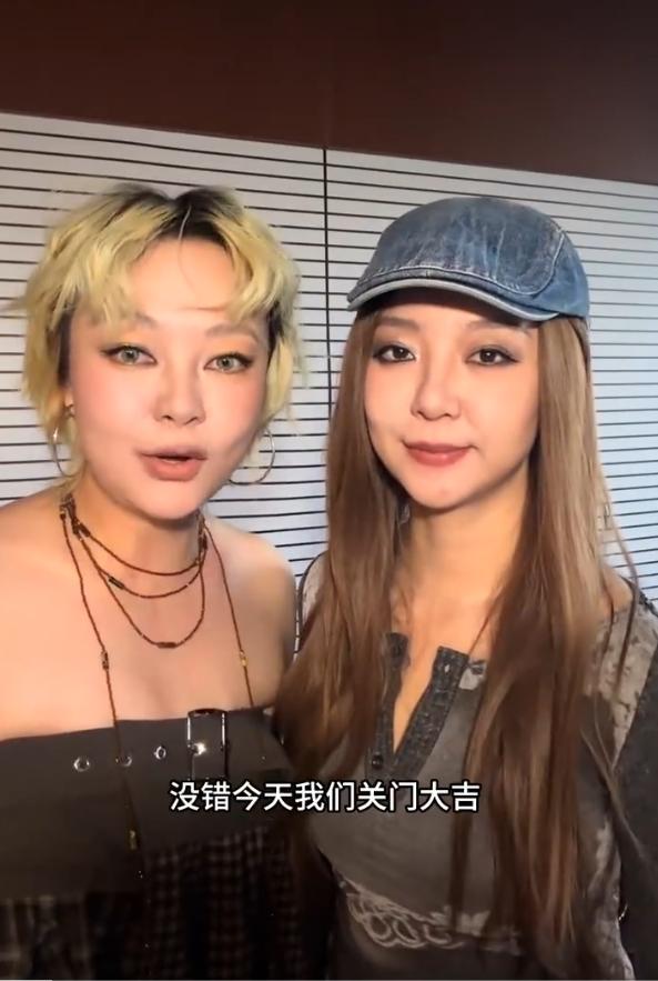 逛夜店的女人哪有不抽烟的？闺蜜俩砸150万开了一个无烟酒吧，说这里是女性天堂，店