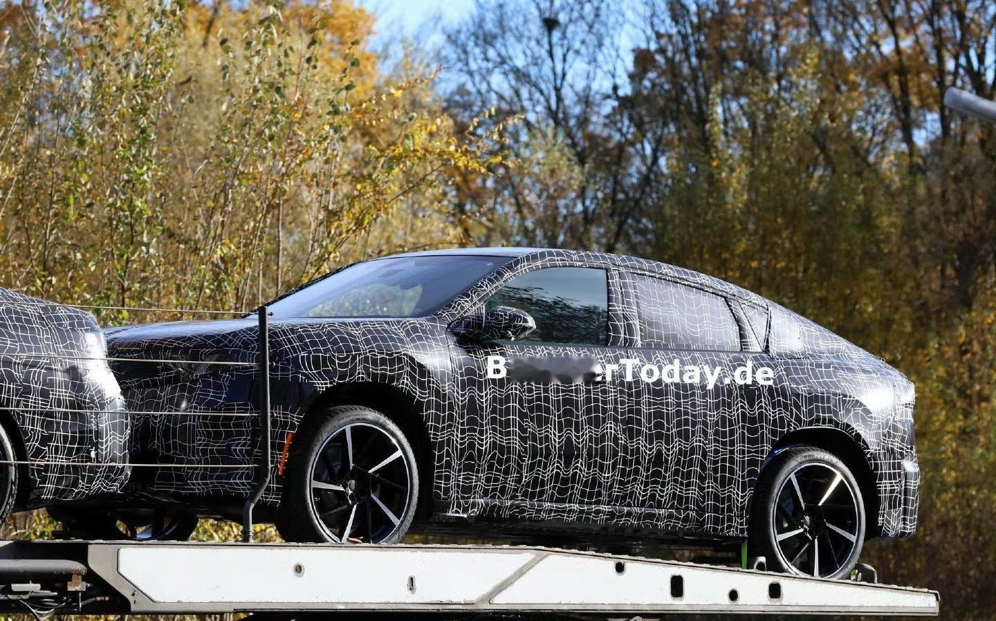 宝马新iX4溜背看起来流畅多了[吃瓜] ​​​