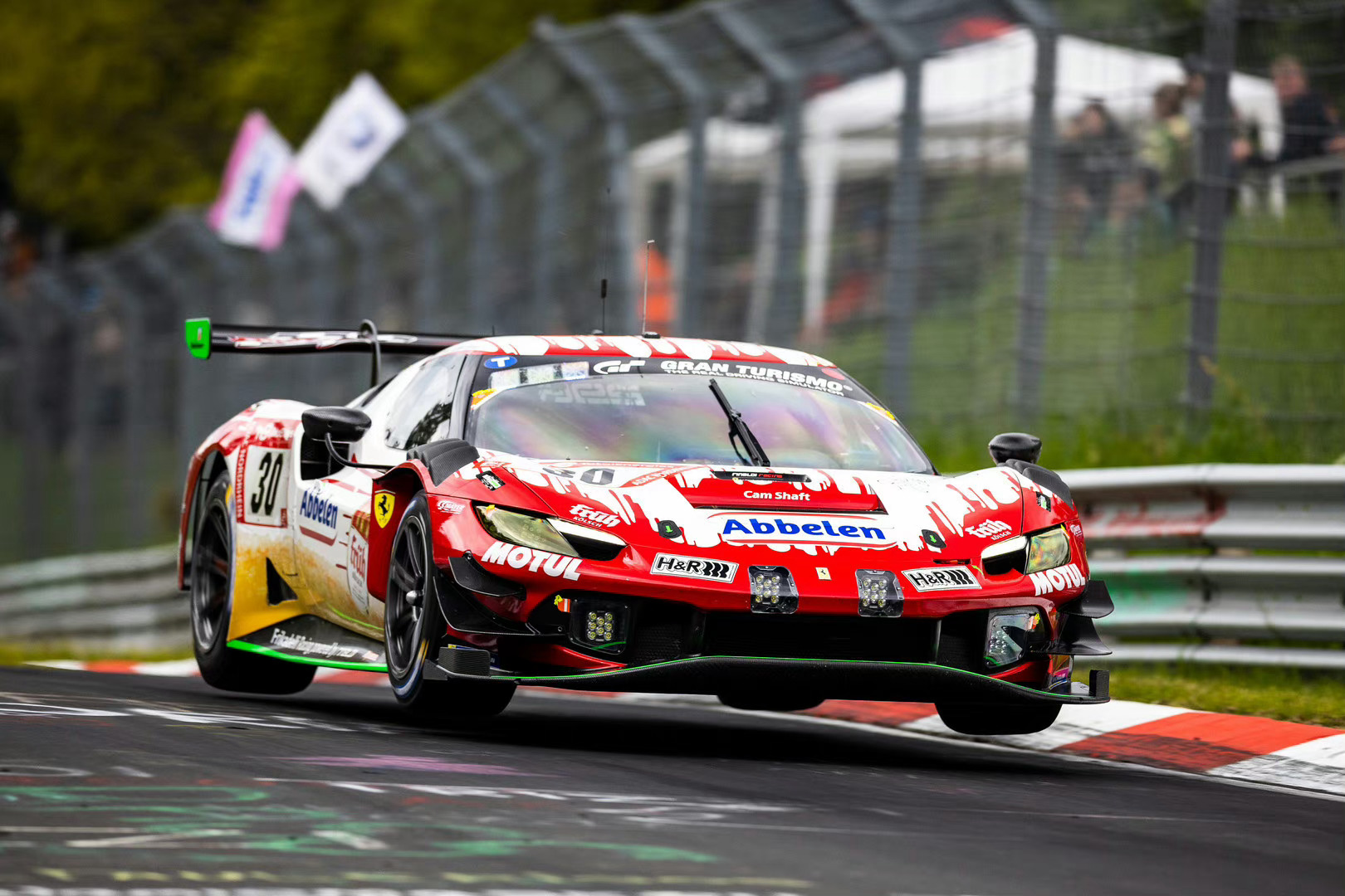 纽博格林24小时耐力赛顺利结束，恭喜法拉利296 GT3拿下全场冠军🏆 BMW