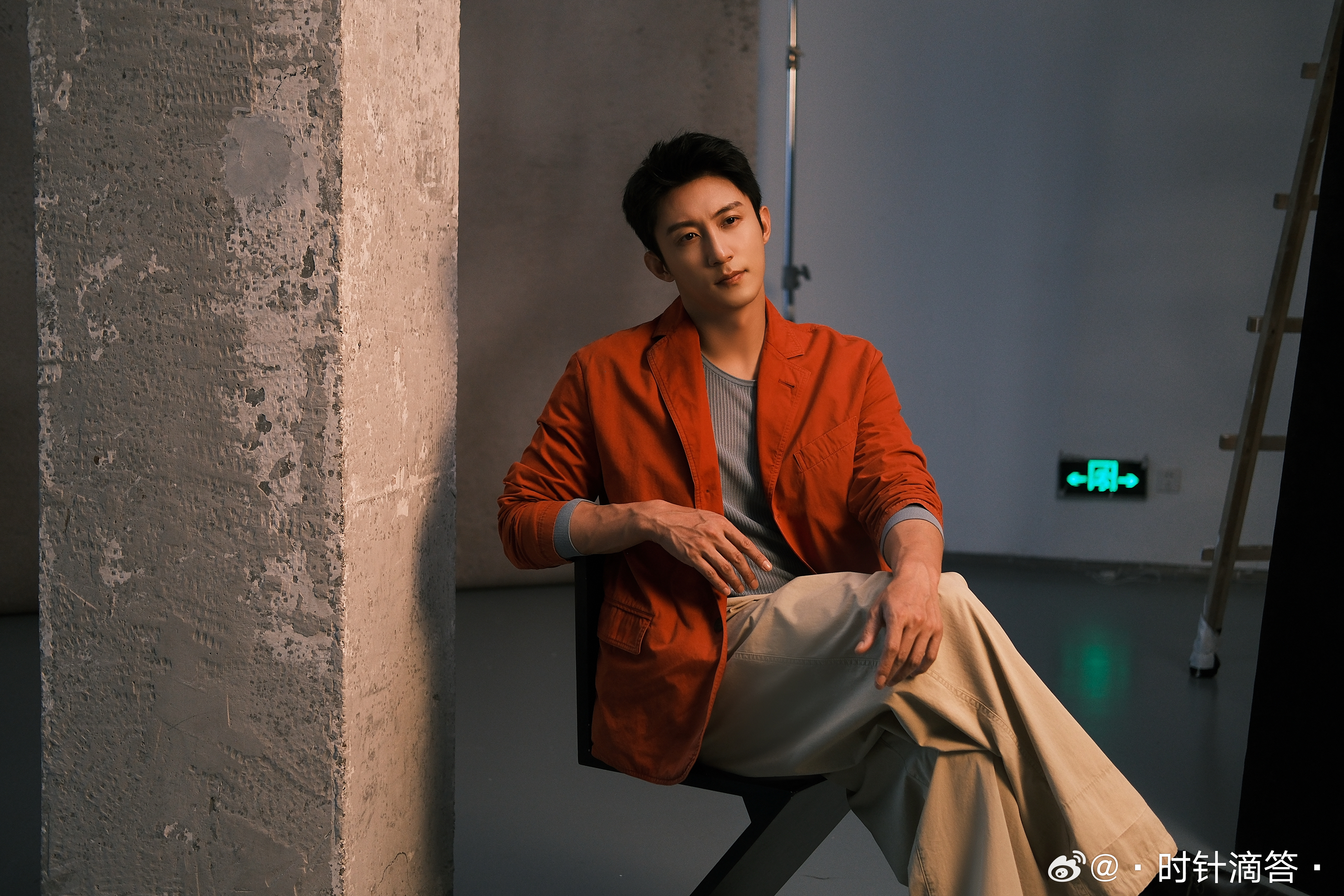 黄景瑜期待菲拉格慕全球品牌代言人的米兰时装周现场❤️ ​​​