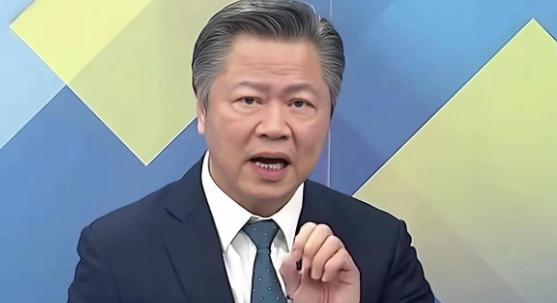 台湾省学者赖岳谦，建议重审对外政策，认为必须删除“我们不惹事”的说法，因为这种表