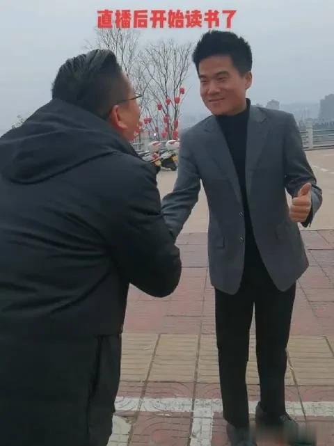 董宇辉的小作文事件，其实就是我们普通人已经经历过，或者正在经历着，或者即将经历的