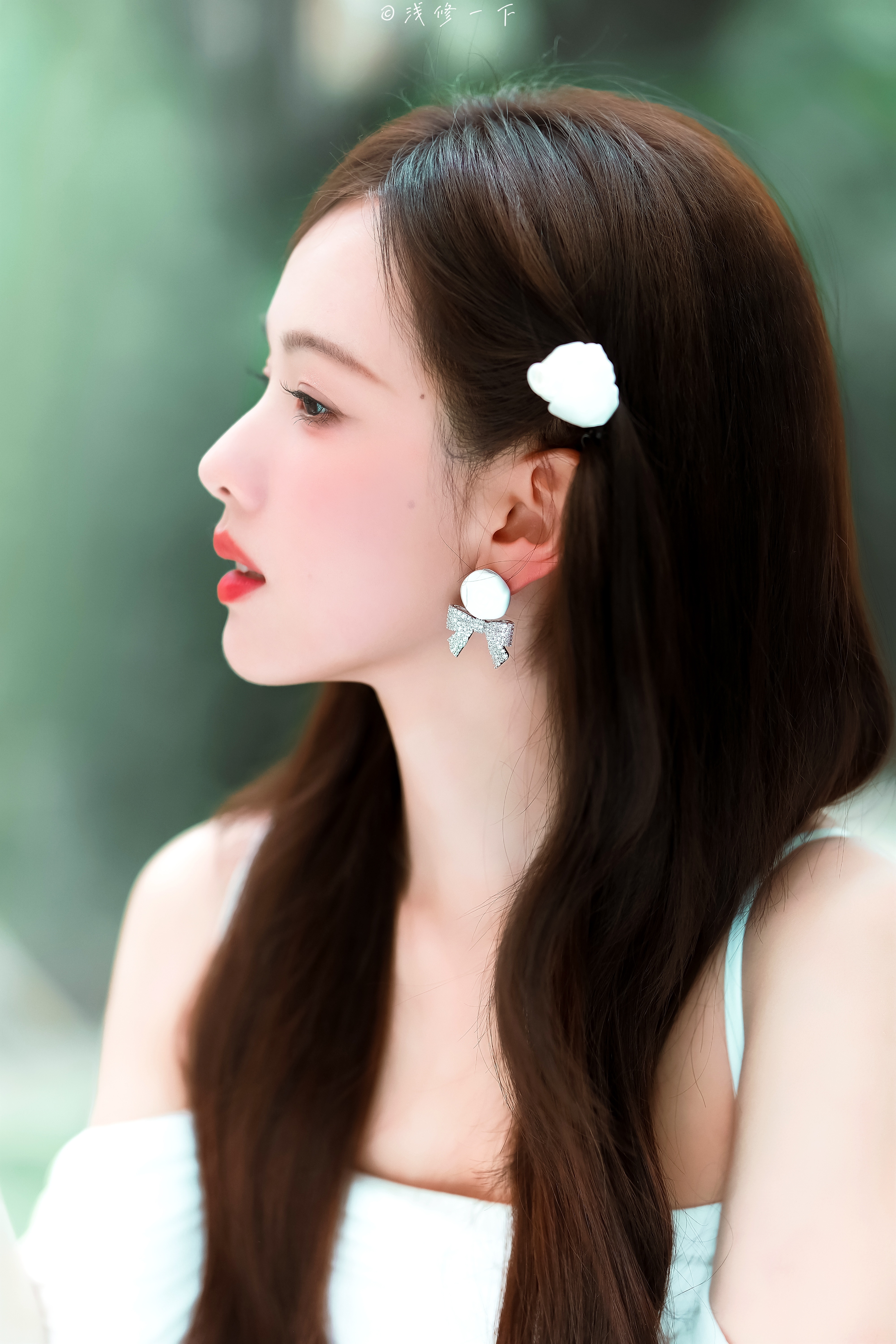 陈都灵 🪞 ​​​