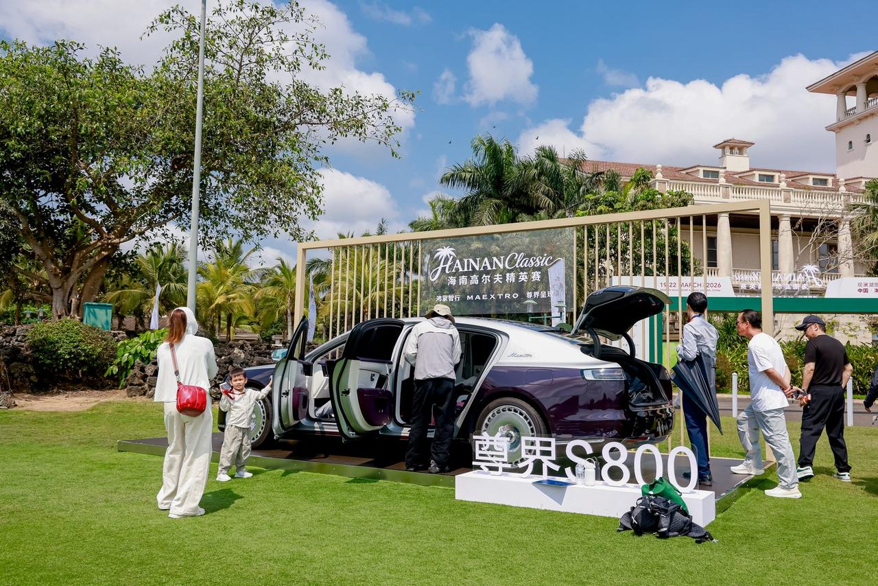 尊界论道，以高尔夫之名凝聚远见者
真正的远见，在于赛场上的每一杆，也在于赛场下的