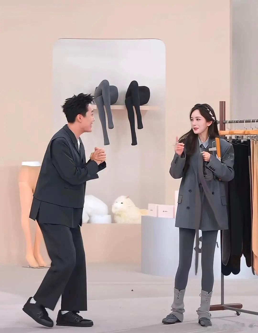 杨幂这姐卖袜子也是第一名 ​​​