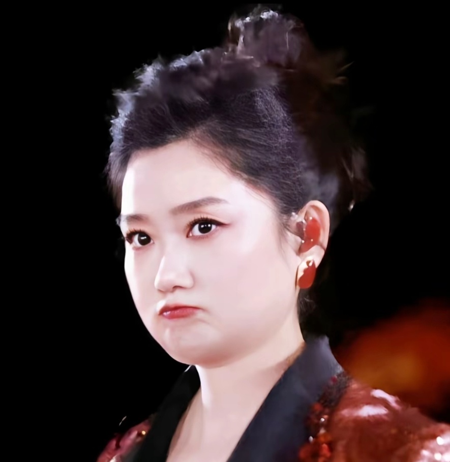 俺娘玲花就是这么萌