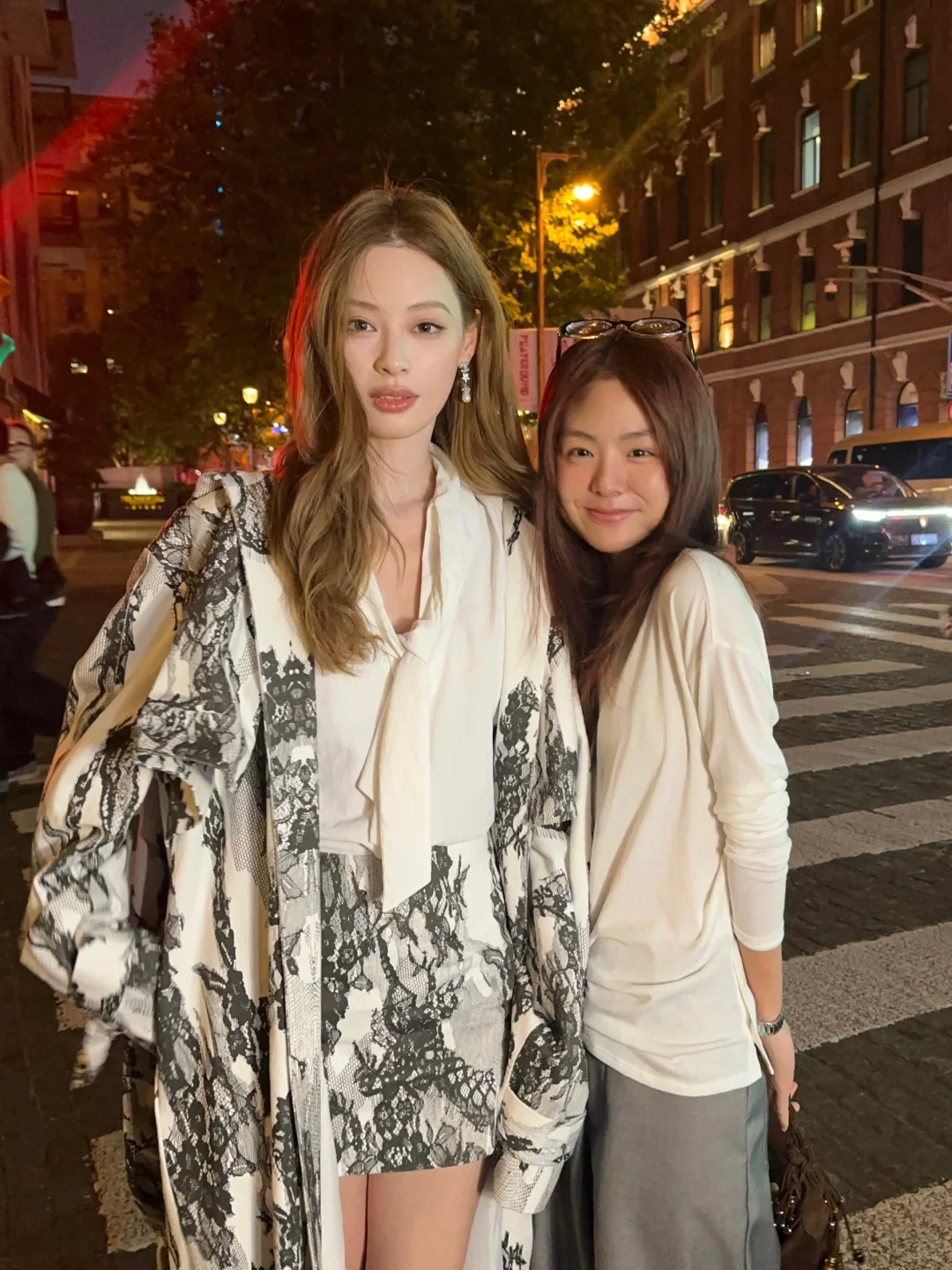 大美女和小漂亮~