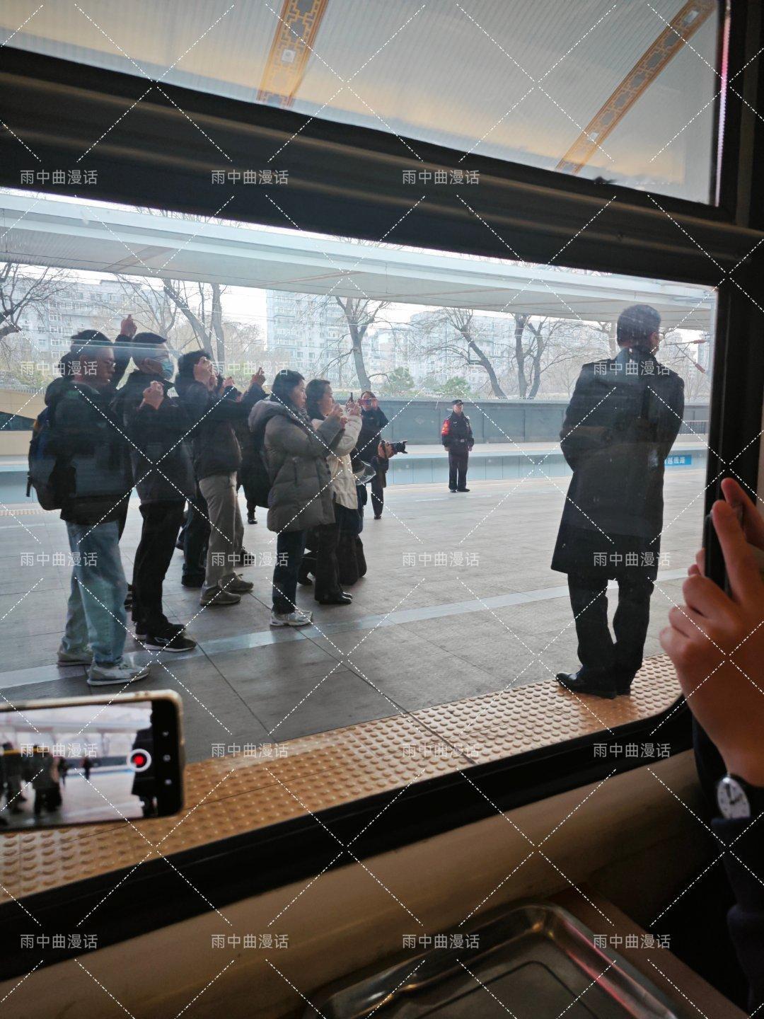 赴朝专列今日首发!今天到北京办点事，回来时乘坐北京站始发的K27回津。到了北京站