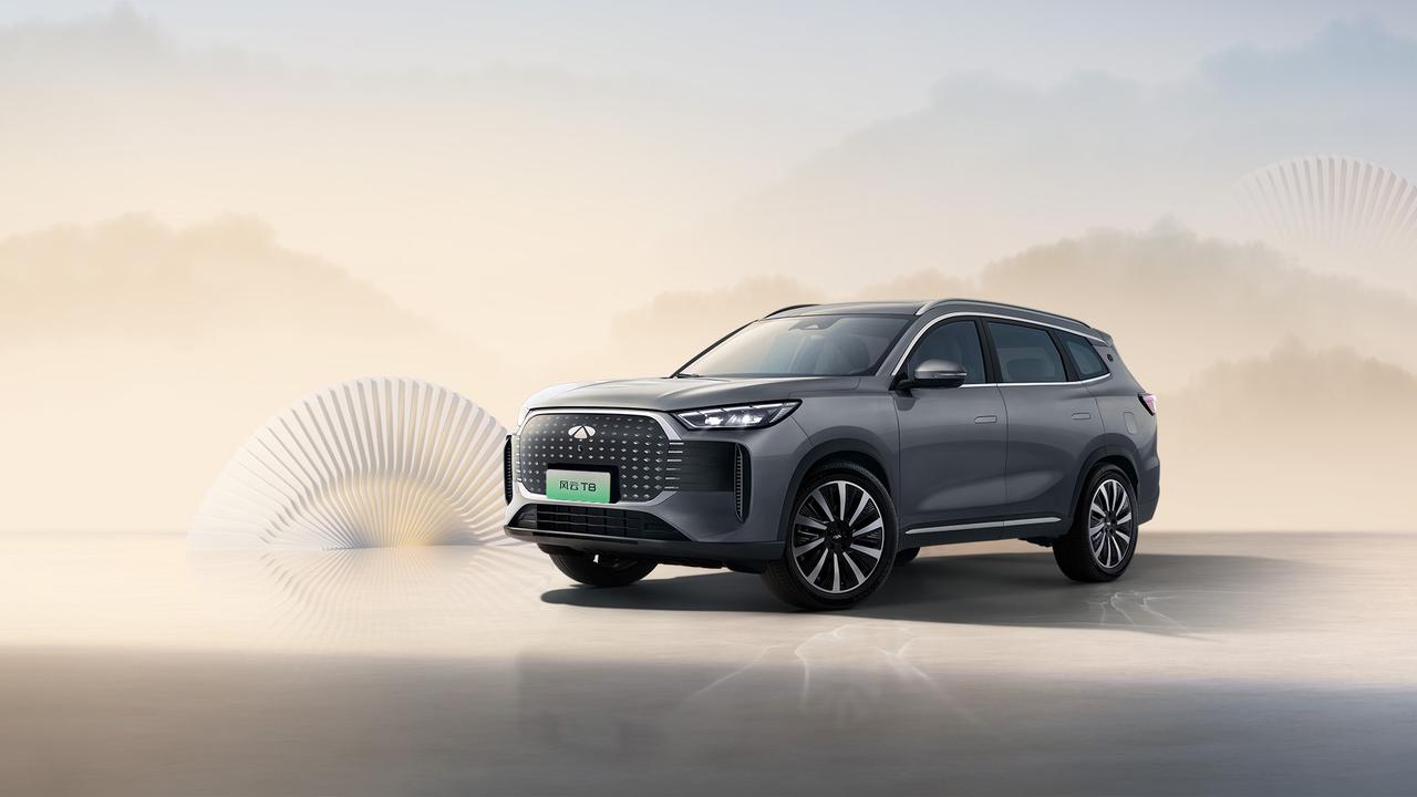 奇瑞风云T8是一款中型SUV，提供5座和7座两种布局，以下是其主要参数配置：奇瑞